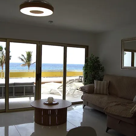 Seafront Playa La Arena Apartment