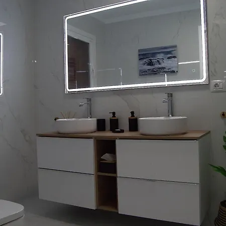 Seafront Playa La Arena Apartment *