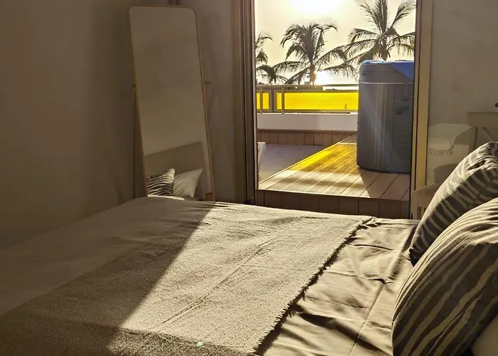 Апартаменты Seafront Playa La Arena *
