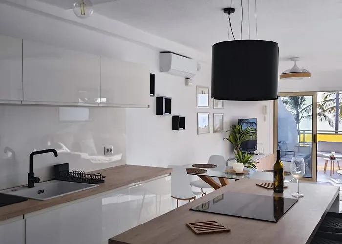 Seafront Playa La Arena Апартаменты Пуэрто-де-Сантьяго